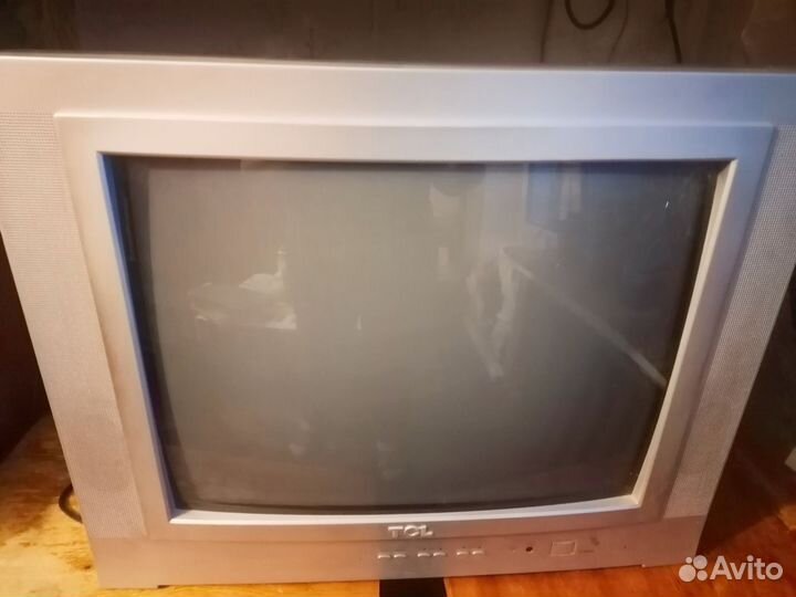 Два старых телевизора б/у