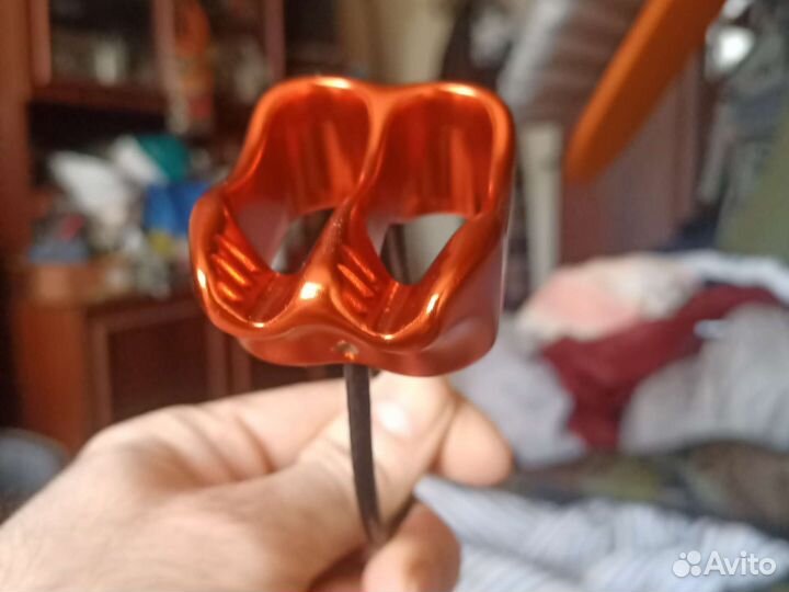 Страховочное, спусковое устройство