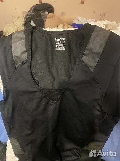 Сумка с женскими вещами