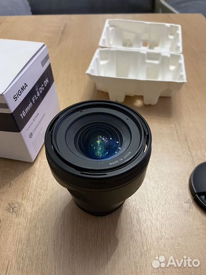 Объектив Sigma 16mm f 1.4 micro 4/3