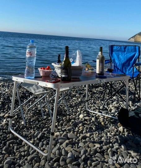 Стол для пикника есть 2 и 4 стула Новые