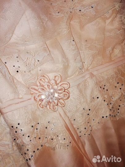 Вечернее платье