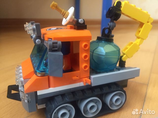 Lego передвижная арктическая станция