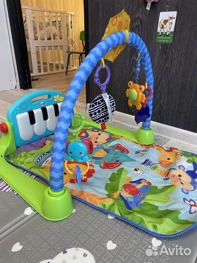 Развивающий коврик с пианино