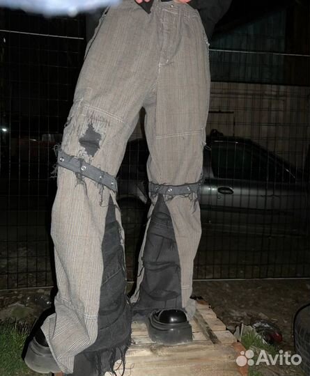 Джинсы клеш дизайнерские