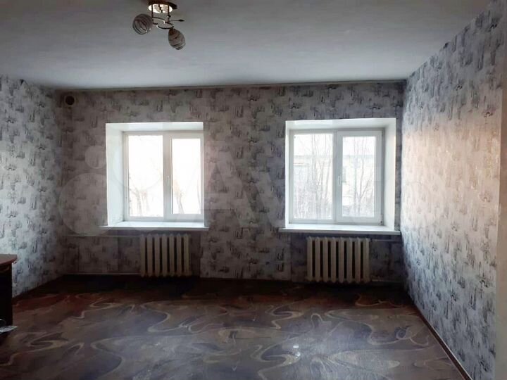 Комната 24 м² в 5-к., 2/5 эт.