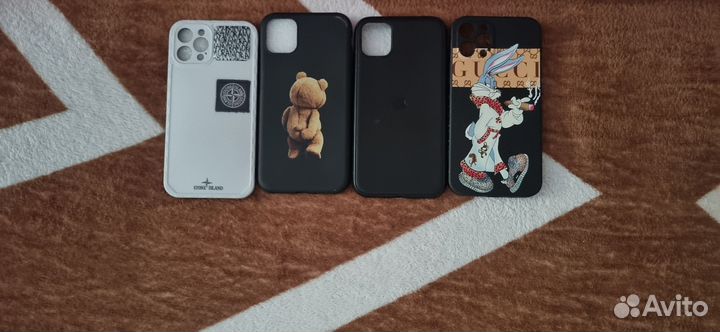 Чехлы на телефон iPhone 11 и 12про