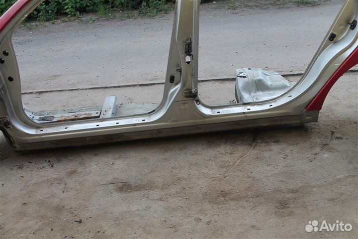 Порог левый Nissan Teana J31 2006-2008