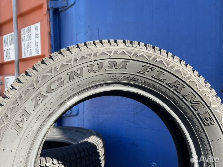 Winrun Magnum Flame WR-16 205/70 R16 97Q