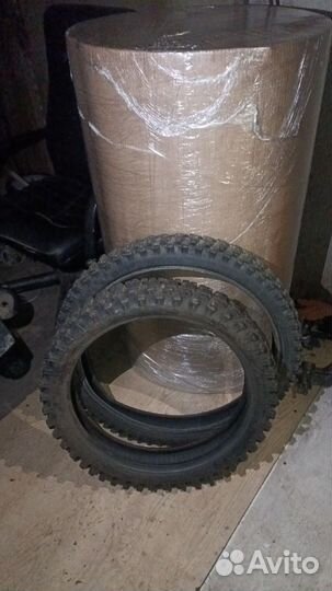 Комплект покрышек 21/18