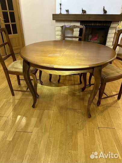 Стол и стулья Румыния дерево