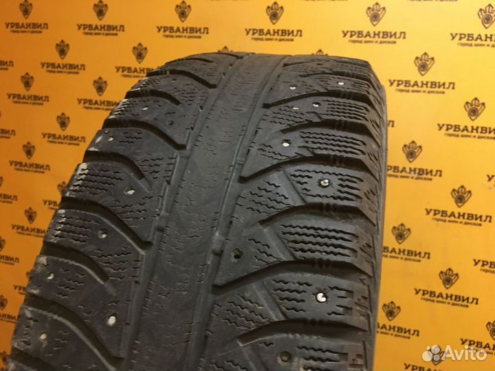 Bridgestone Ice Cruiser 7000 215/60 R16 95T