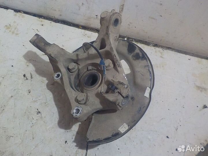 Кулак поворотный передний правый Chevrolet Cruze