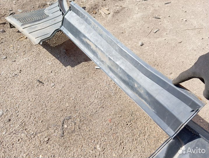 Жабо под лобовое Opel Vectra B