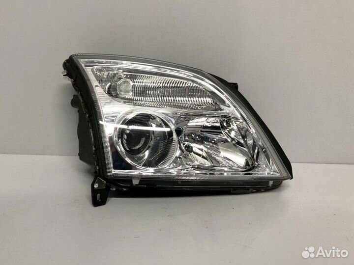 Фара правая Opel Vectra C 2002-2008