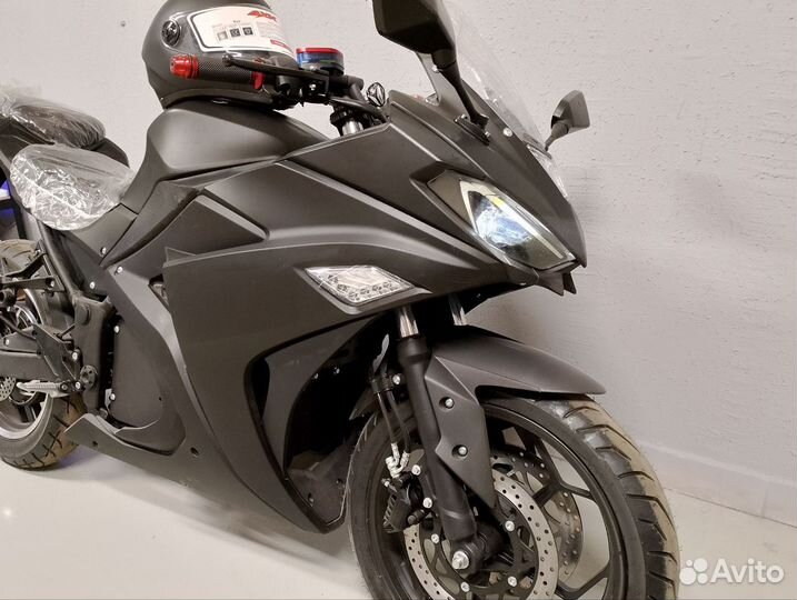 Электромотоцикл Yamaha R3 в наличии