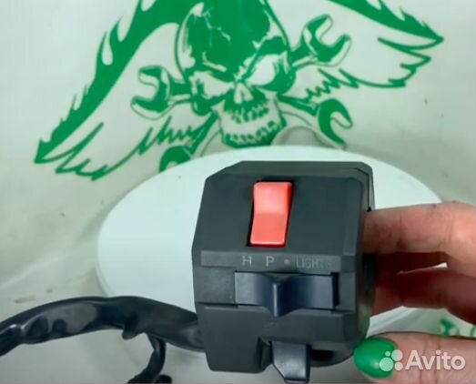 Пульт правый Kawasaki ZZR400 46091-1535