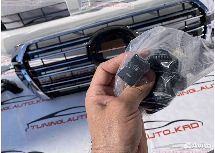 Бампер передний Toyota land cruiser 200