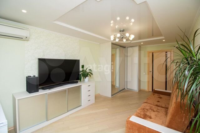 4-к. квартира, 115 м², 3/14 эт.