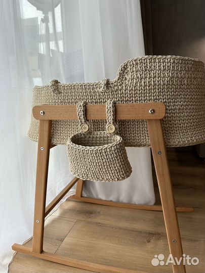 Вязаная люлька