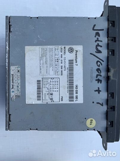 Магнитофон штатный Пассат б6 Джетта 5 Гольф