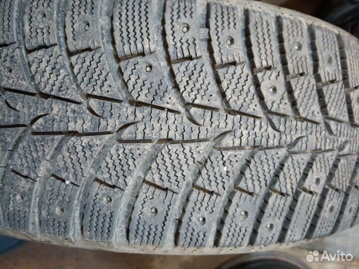 Laufenn S-Fit AS LH01 215/60 R17