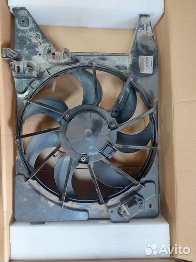 Вентилятор охлаждения радиатора Renault Logan