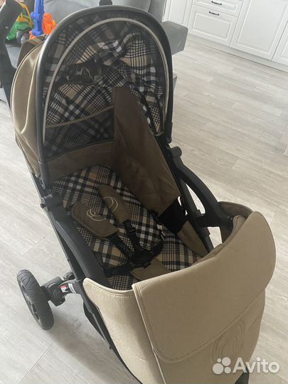 Продам прогулочную коляску
