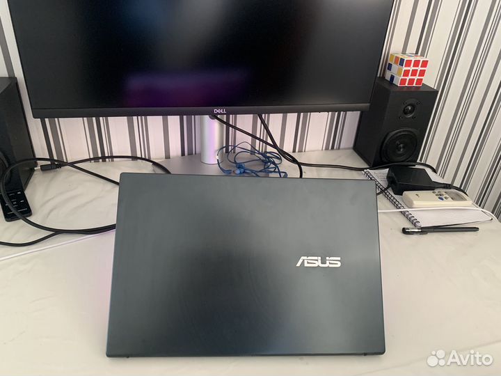 Asus zenbook UX425QA