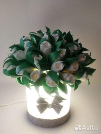 Подарок к праздникам: Светильники тюльпаны (61 шт)