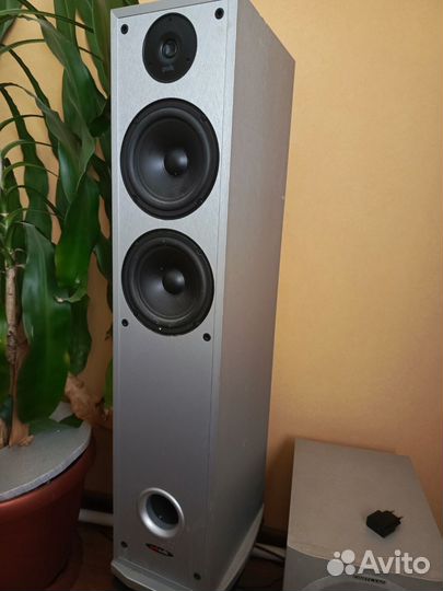 Акустические колонки большие