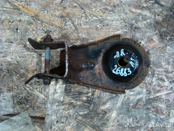 Opel Astra J Кронштейн усилителя переднего бампера