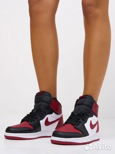 Nike Air Jordan 1 Red-White-Black (44р)