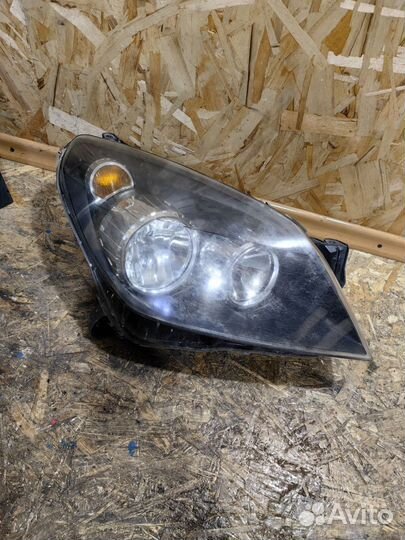 Фара Правая Опель Астра H бу Оригинал 343815