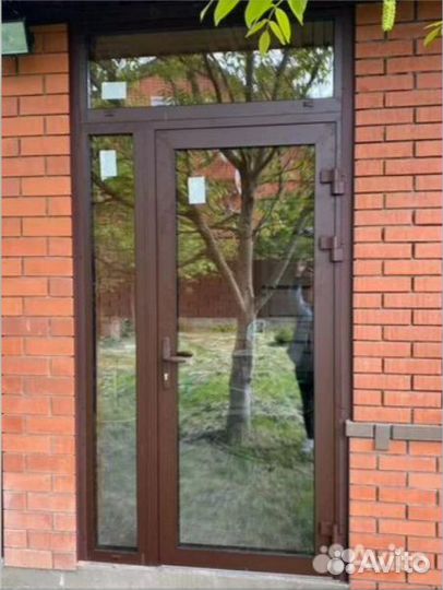 Алюминиевые двери