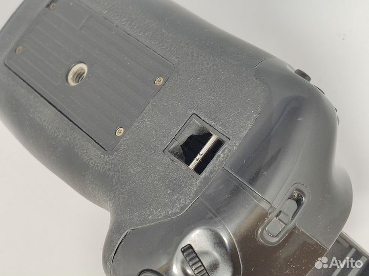 Батарейная ручка блок к Canon 5d mark III BG-E11