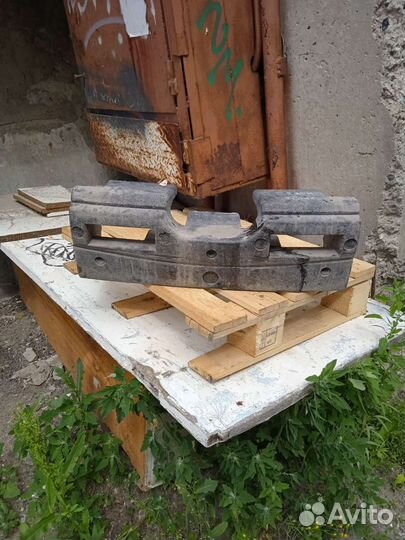 Абсорбер бампера Ниссан Ноут