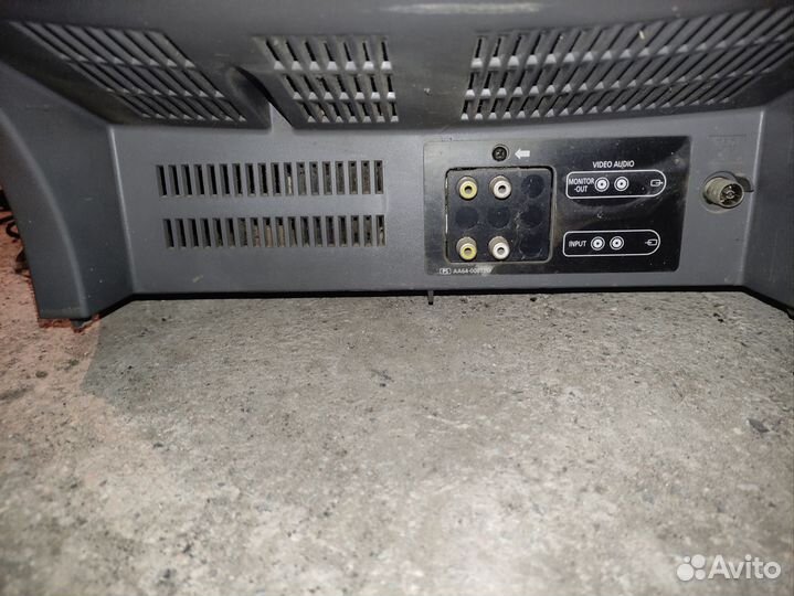 Телевизор samsung