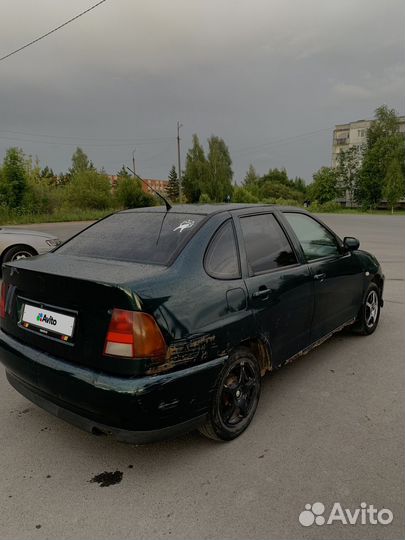 Volkswagen Polo 1.6 МТ, 1996, 399 999 км