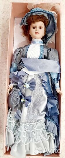 Кукла фарфоровая новая