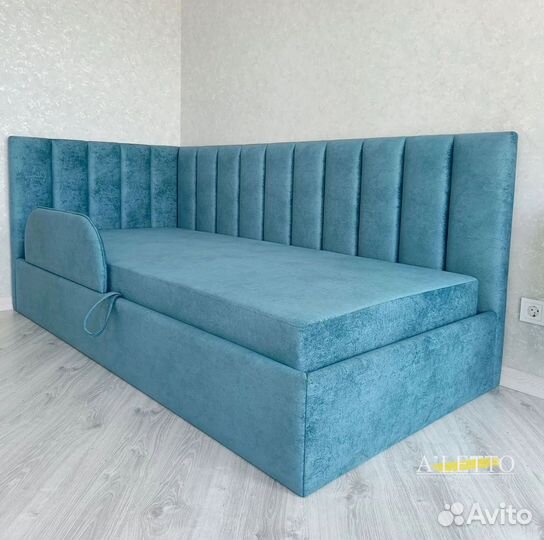 Детская кровать с мягкими бортиками