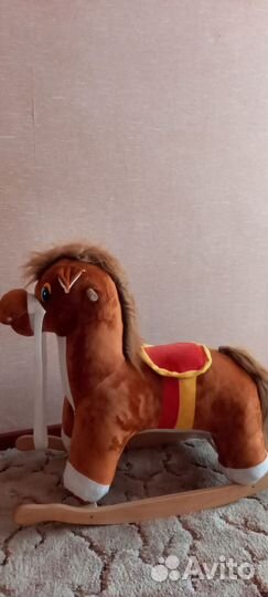 Детская качалка лошадь