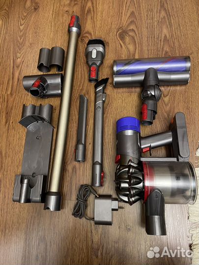 Пылесос dyson v8