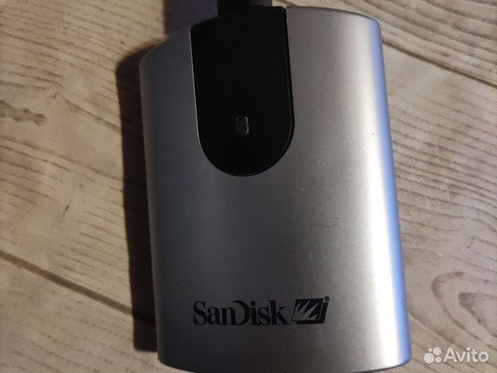 Card reader
