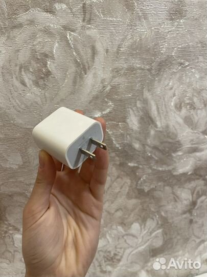 Блок питания для iPhone