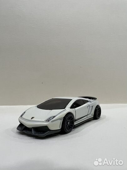 Hot wheels lamborghini машинки