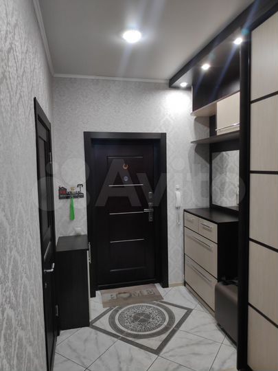 3-к. квартира, 93,5 м², 2/6 эт.