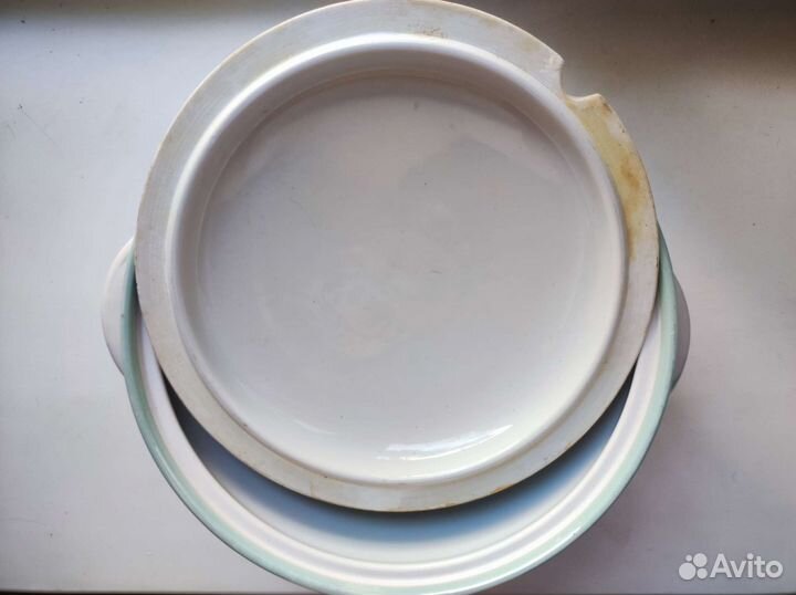 Супница с крышкой фарфоровая Дулево 1999 года