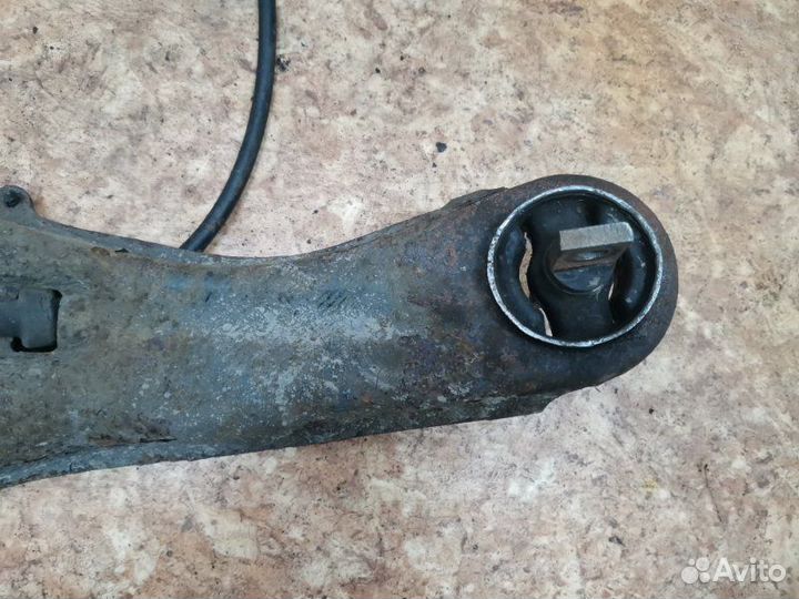 Продольный рычаг задний правый Dodge Caliber 2.0