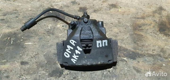 Суппорт передний правый Opel Meriva A 2003-2010